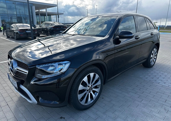 Mercedes-Benz GLC cena 125000 przebieg: 69308, rok produkcji 2017 z Mława małe 407